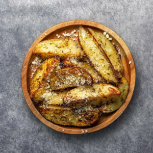 HOMEMADE POTATO WEDGES